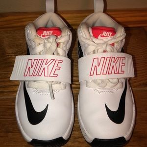 White nike shoes toddler size 11.